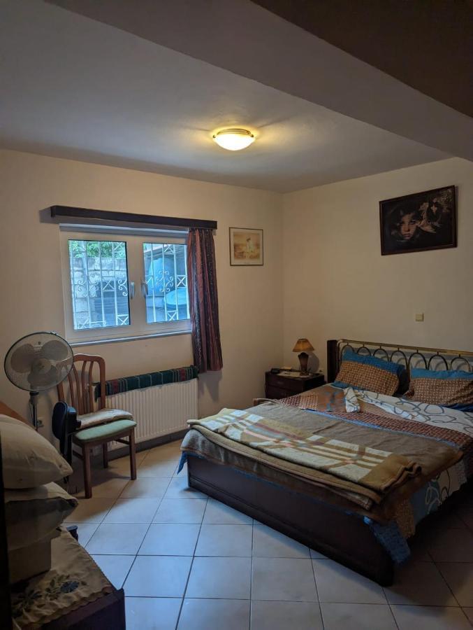 1 Bedroom Apartment Close To The Sea Artemida  Esterno foto
